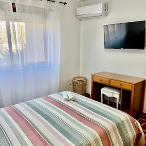 Alvidy Quarto em Acomodações Particulares